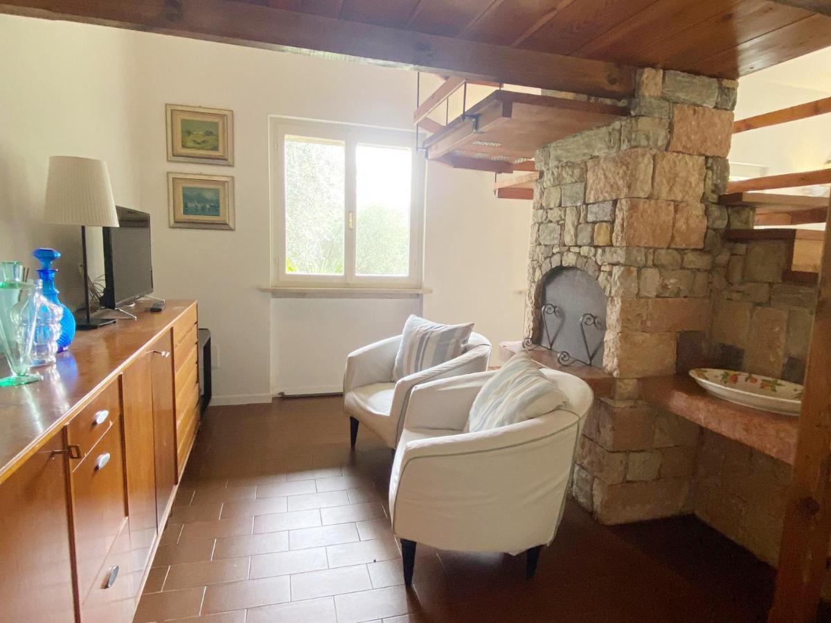 Villa Sweet Flower - With Private Pool And Garden مانربا ديل جاردا المظهر الخارجي الصورة